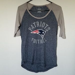 3/4 sleeve Patriots top